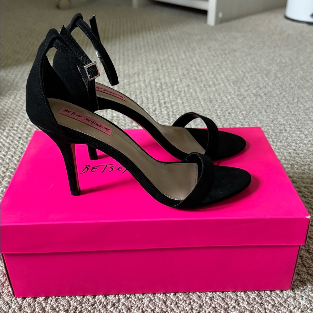 Betsey Johnson Elegant Black Heels